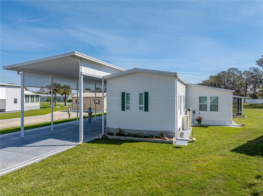 8925 SOUTHSHORE COURT Polk City, FL 33868