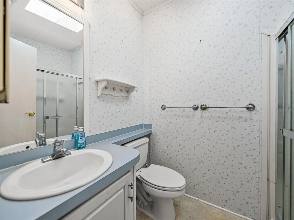 8925 SOUTHSHORE COURT Polk City, FL 33868