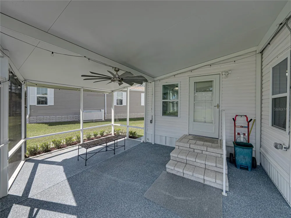 8925 SOUTHSHORE COURT Polk City, FL 33868