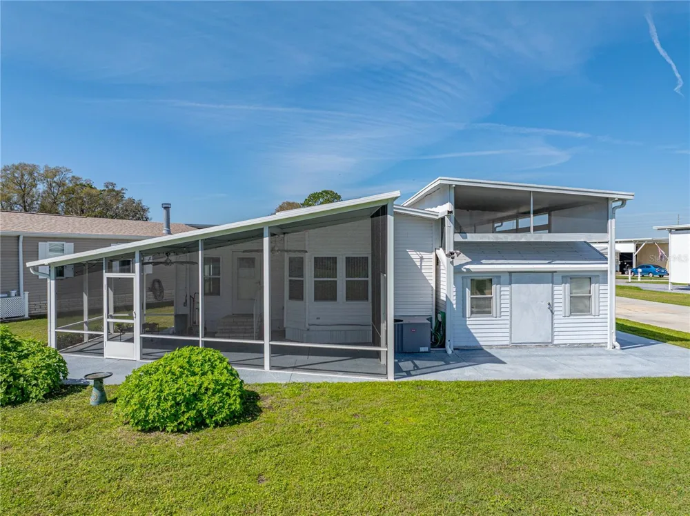 8925 SOUTHSHORE COURT Polk City, FL 33868