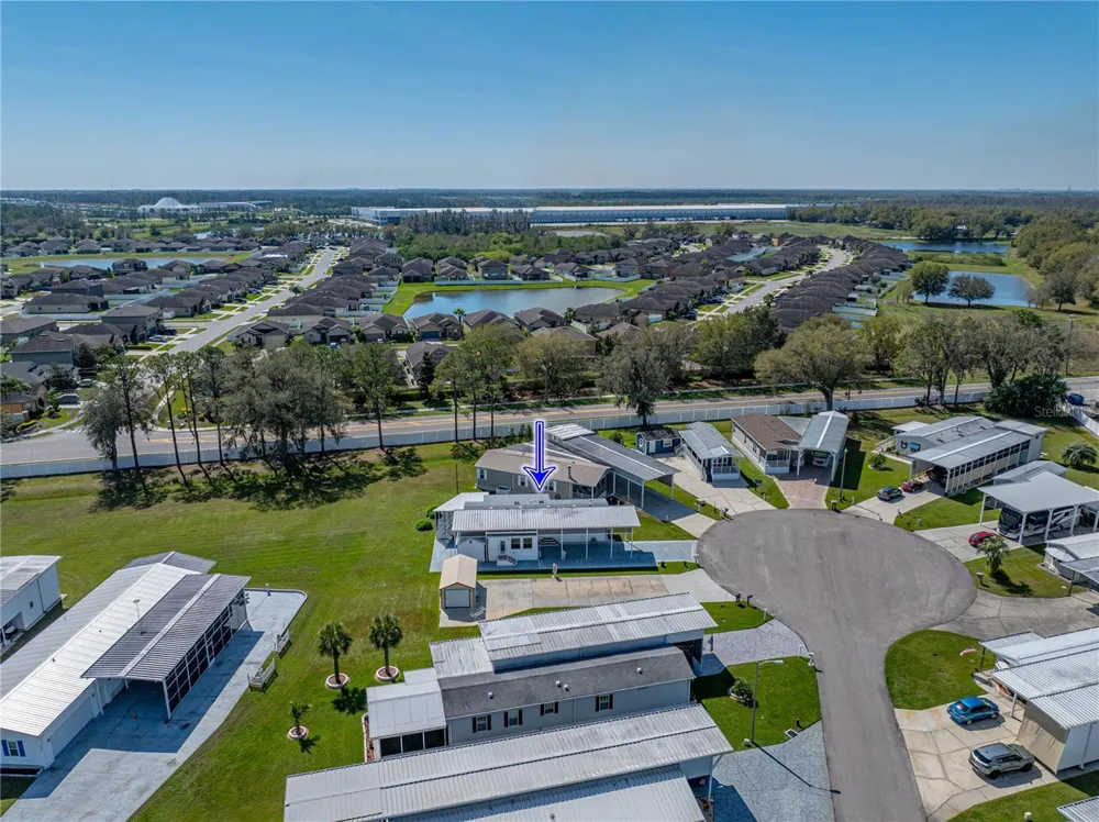8925 SOUTHSHORE COURT Polk City, FL 33868