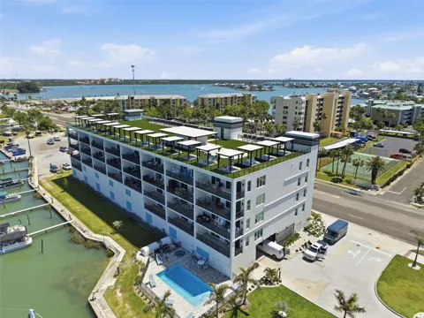400 150TH AVENUE #206