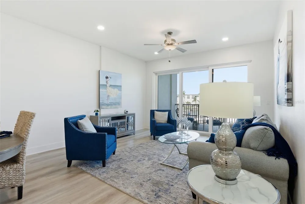 400 150TH AVENUE #206 Madeira Beach, FL 33708