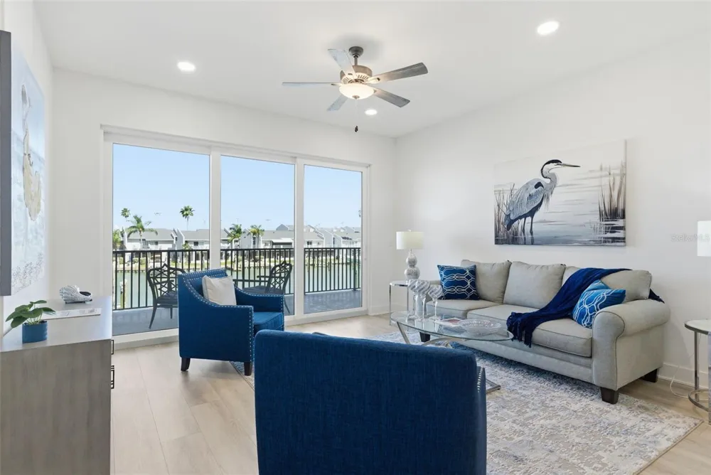 400 150TH AVENUE #206 Madeira Beach, FL 33708