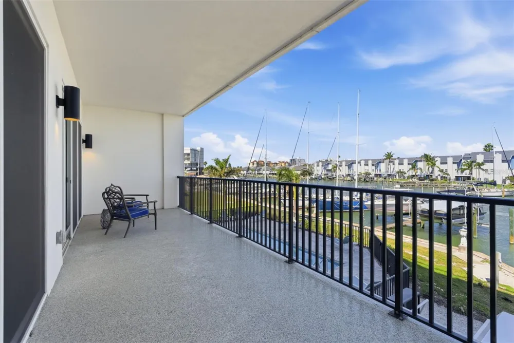 400 150TH AVENUE #206 Madeira Beach, FL 33708