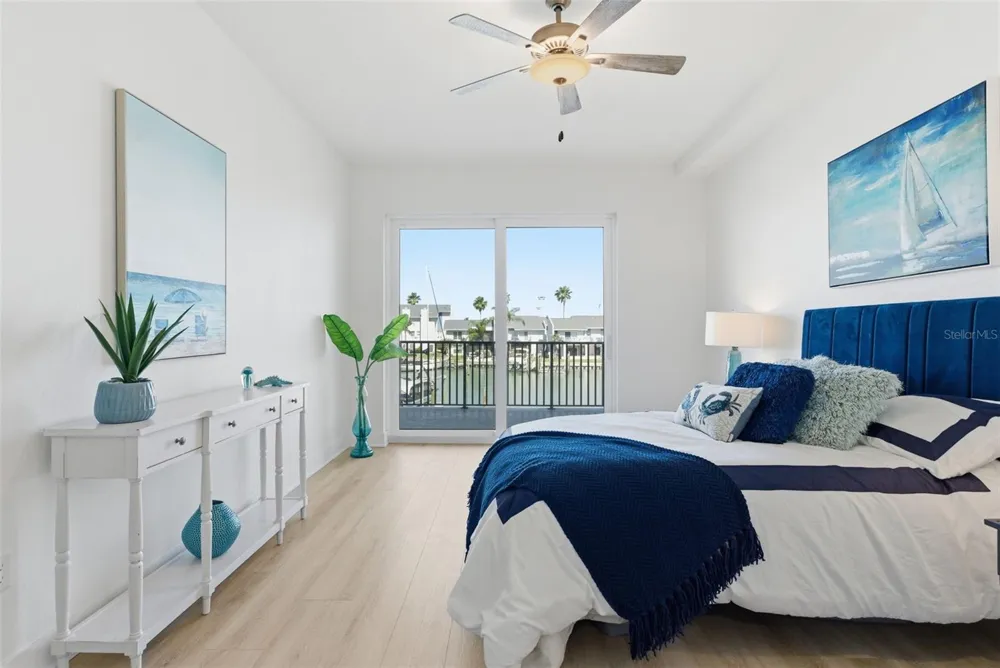 400 150TH AVENUE #206 Madeira Beach, FL 33708