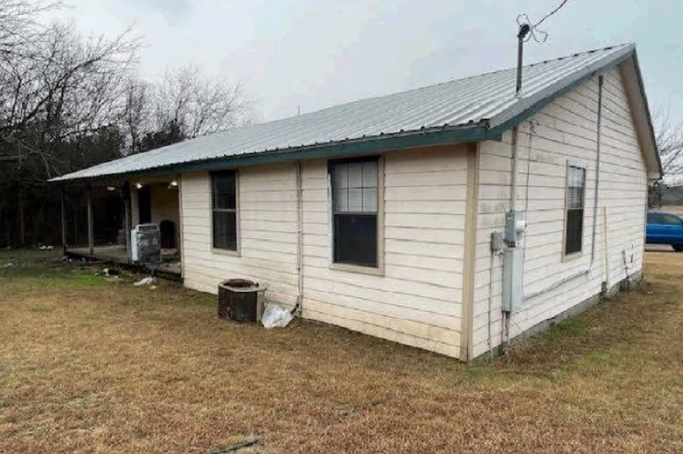 6554 S Highway 144 Glen Rose, TX 76043