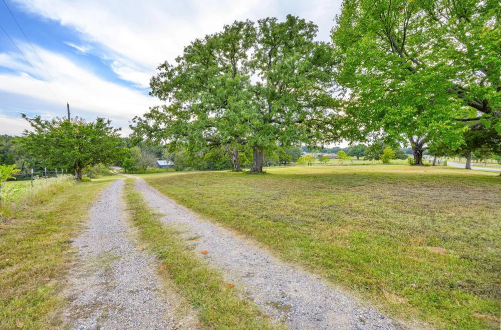 312 Magnus Road Denison, TX 75021