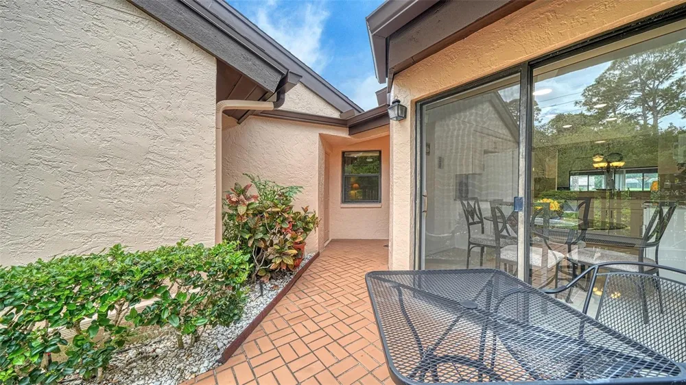 6281 TIMBERLAKE DRIVE #H6 Sarasota, FL 34243