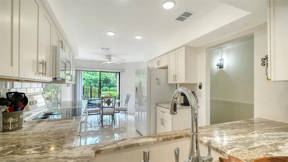 6281 TIMBERLAKE DRIVE #H6 Sarasota, FL 34243
