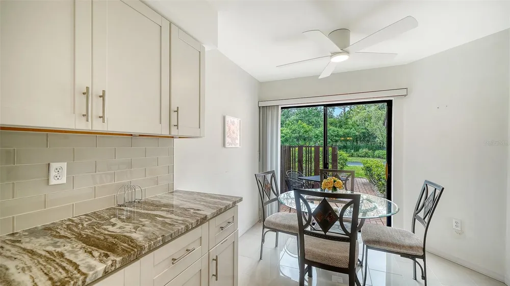 6281 TIMBERLAKE DRIVE #H6 Sarasota, FL 34243