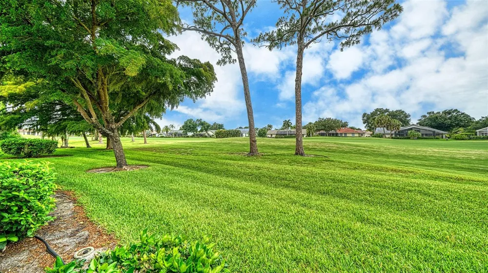 6281 TIMBERLAKE DRIVE #H6 Sarasota, FL 34243