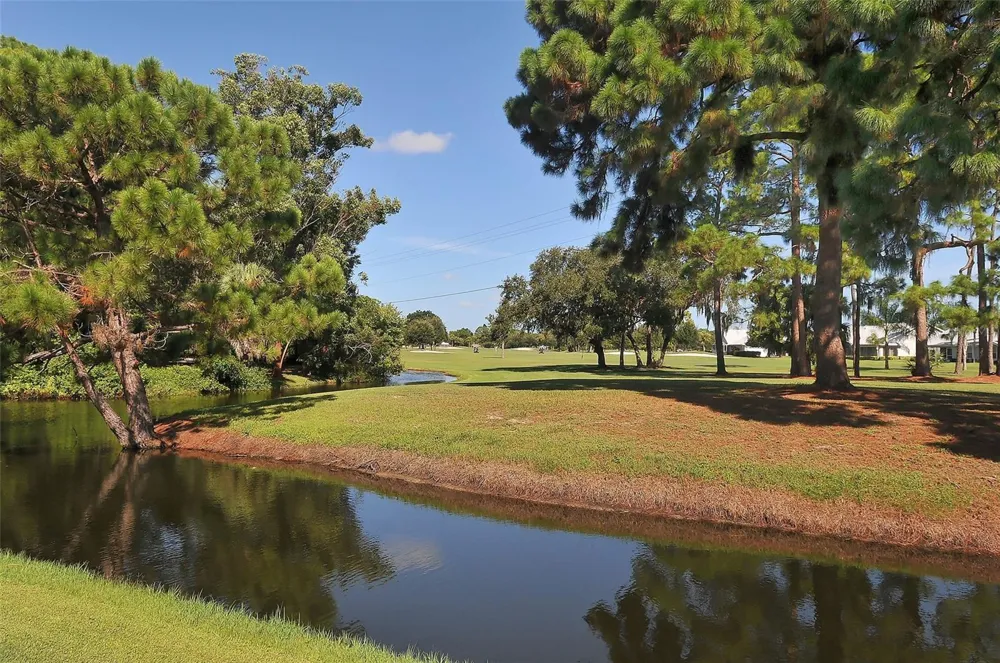 6281 TIMBERLAKE DRIVE #H6 Sarasota, FL 34243