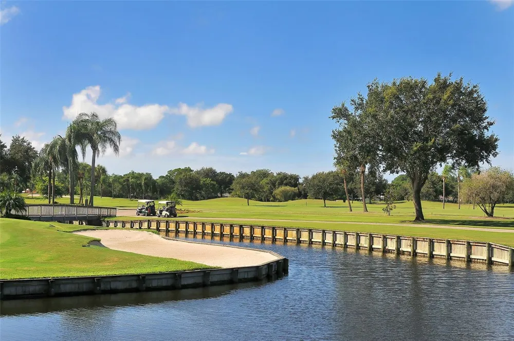 6281 TIMBERLAKE DRIVE #H6 Sarasota, FL 34243