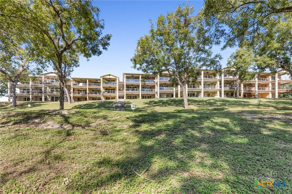 540 River Run #314 New Braunfels, TX 78132