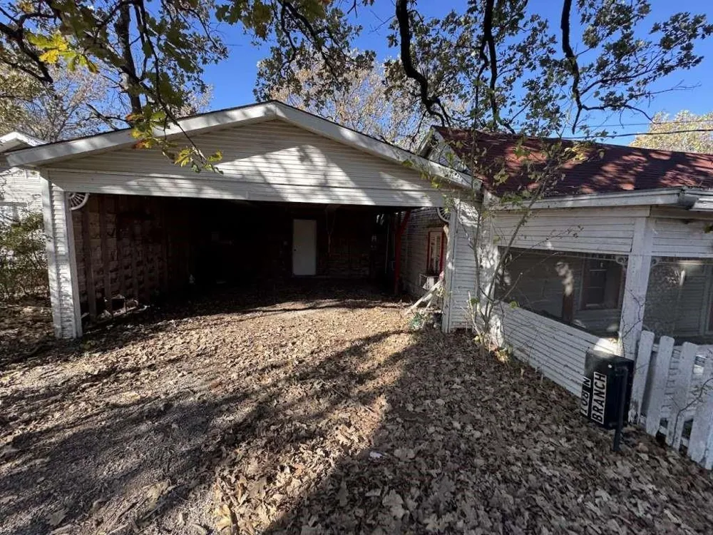 108 Branch Street Bells, TX 75414