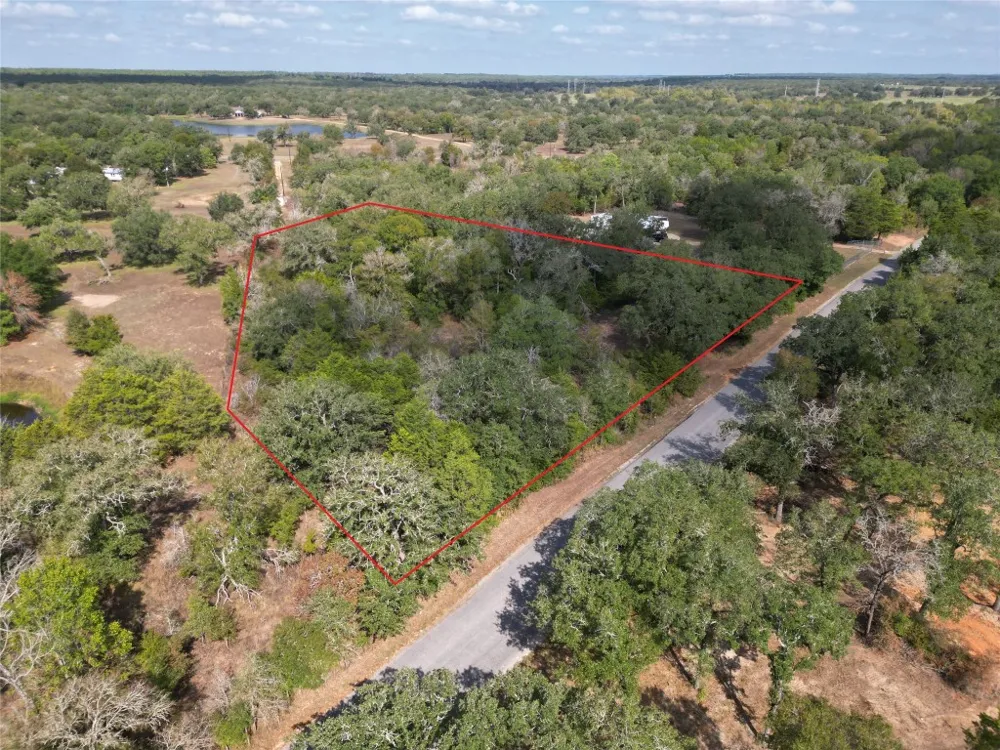 4 Angle Road Smithville, TX 78957