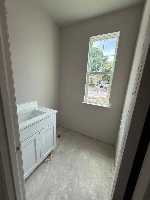 107 Preston Trail Meadowlakes, TX 78654
