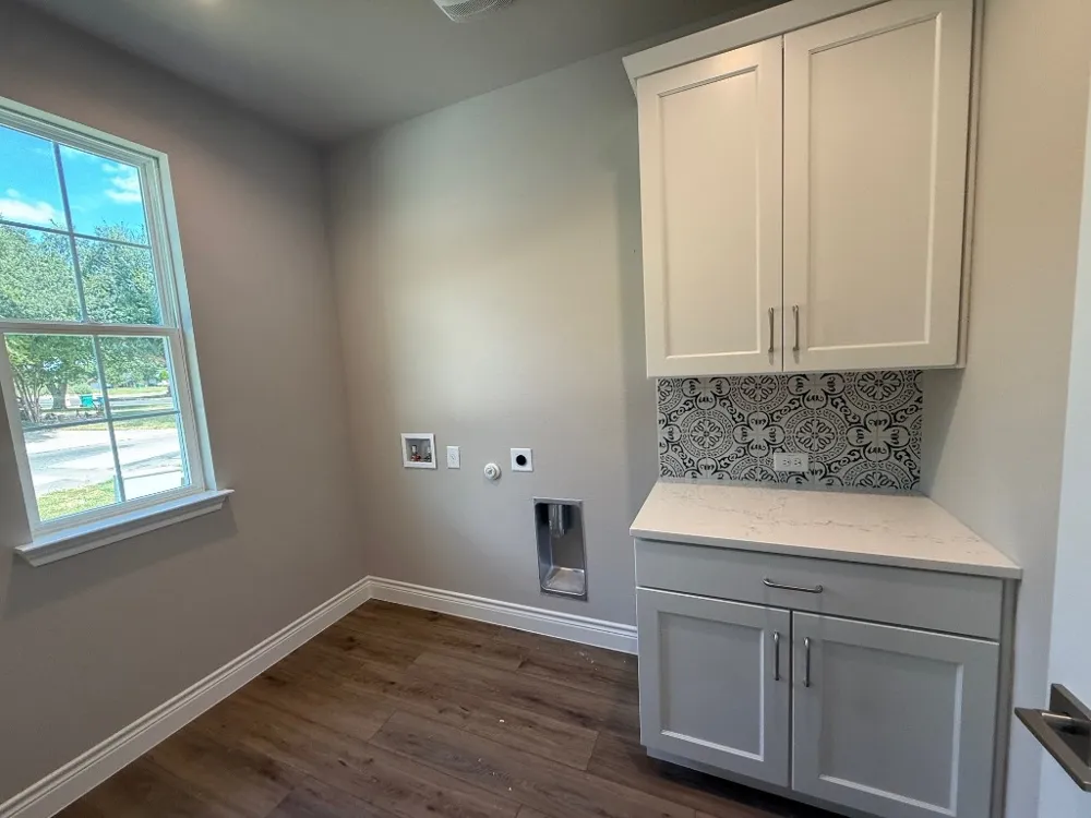 107 Preston Trail Meadowlakes, TX 78654