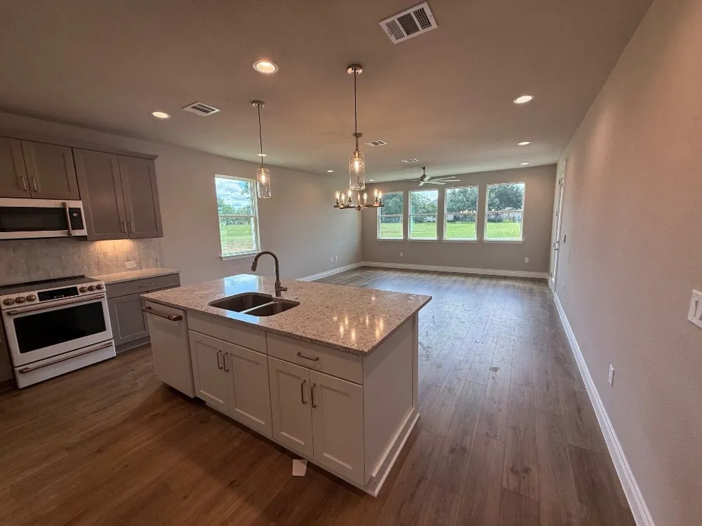 107 Preston Trail Meadowlakes, TX 78654