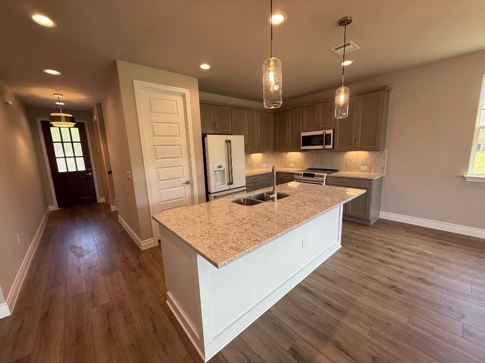 107 Preston Trail Meadowlakes, TX 78654