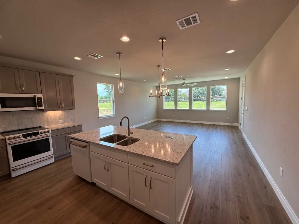107 Preston Trail Meadowlakes, TX 78654
