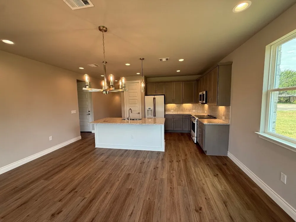 107 Preston Trail Meadowlakes, TX 78654