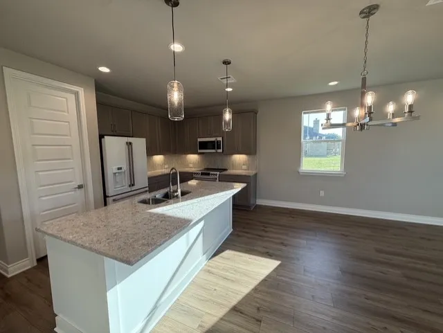 107 Preston Trail Meadowlakes, TX 78654