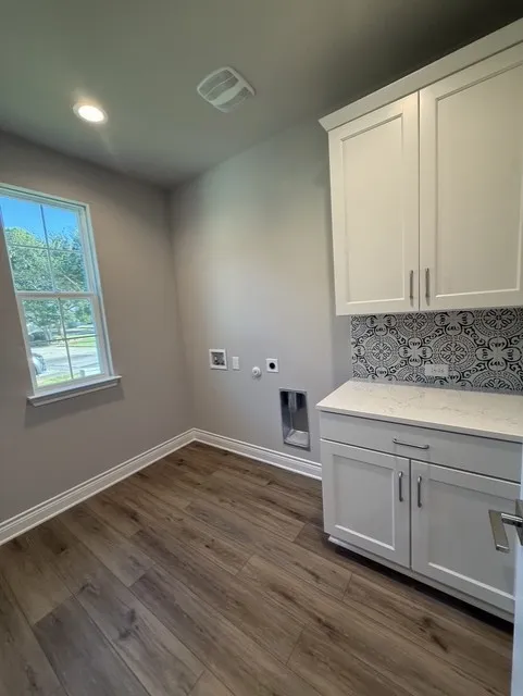 107 Preston Trail Meadowlakes, TX 78654