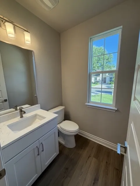 107 Preston Trail Meadowlakes, TX 78654