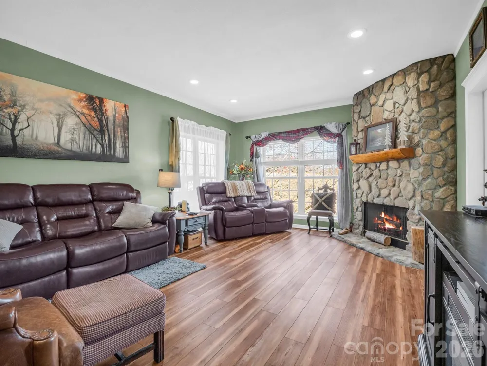 158 Stonecrest Court Lake Lure, NC 28746