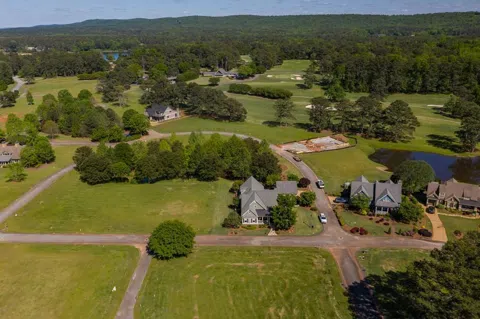 1058 Meadows Court