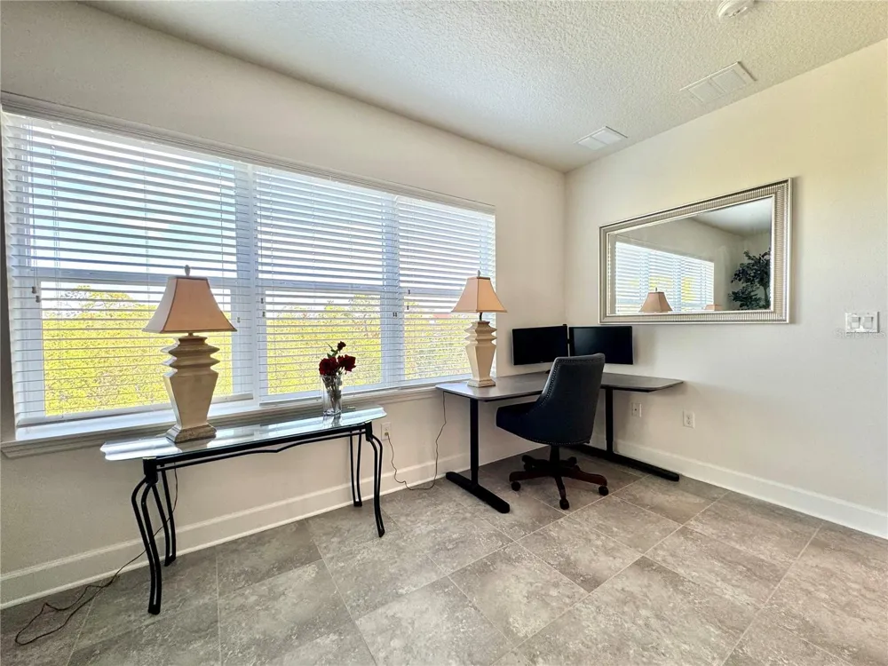 7710 34TH AVENUE W #202 Bradenton, FL 34209