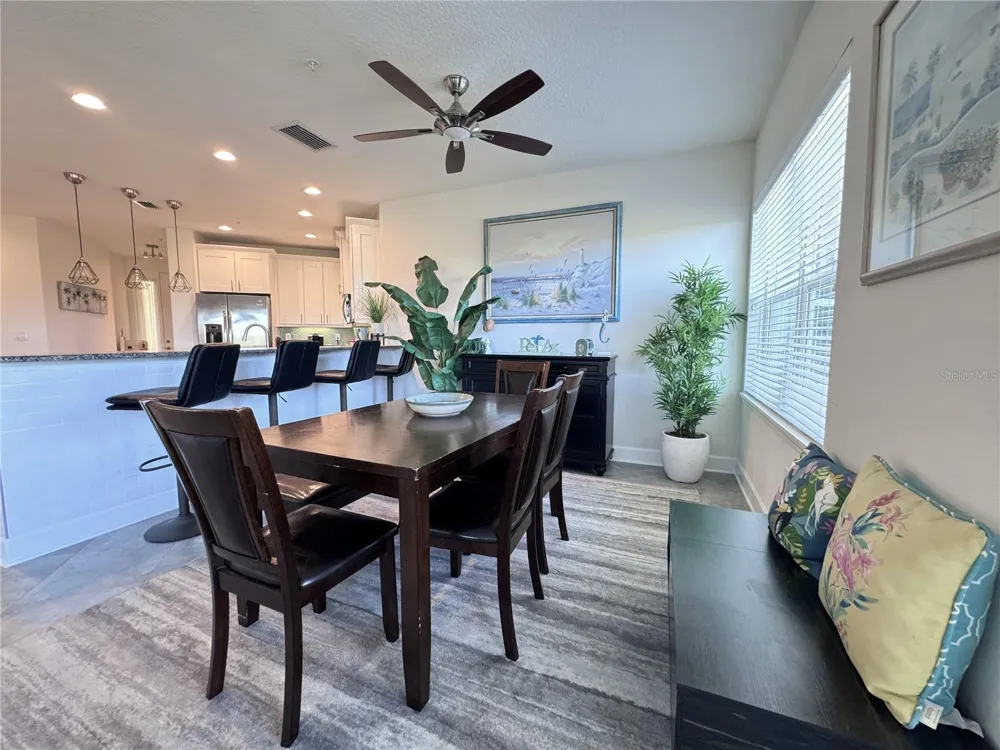 7710 34TH AVENUE W #202 Bradenton, FL 34209