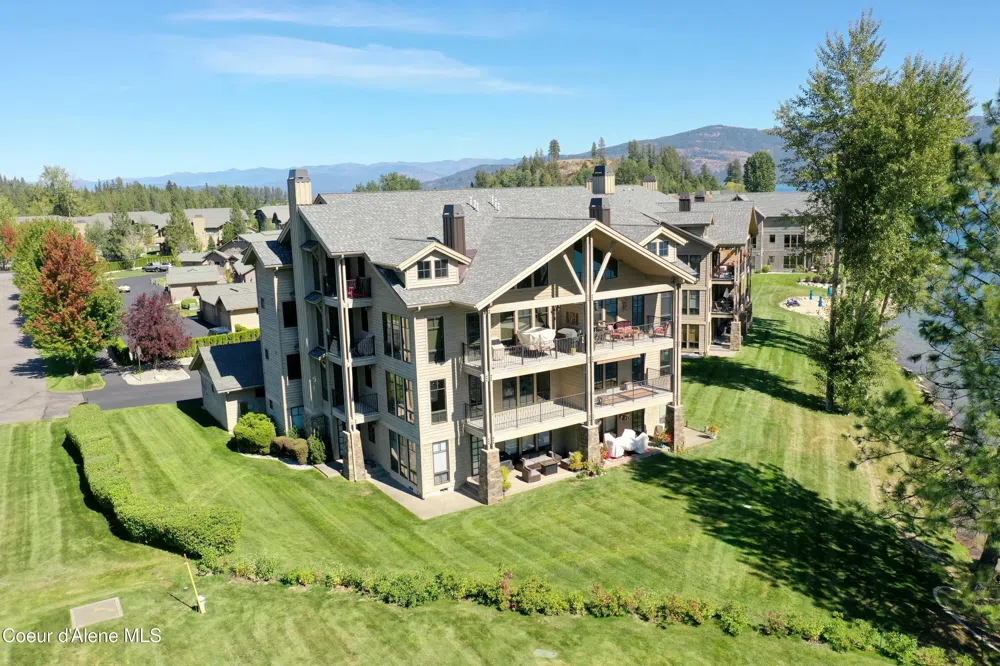 651 Dover Bay Parkway #102 Dover, ID 83825