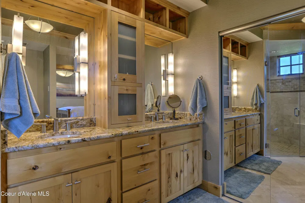 651 Dover Bay Parkway #102 Dover, ID 83825