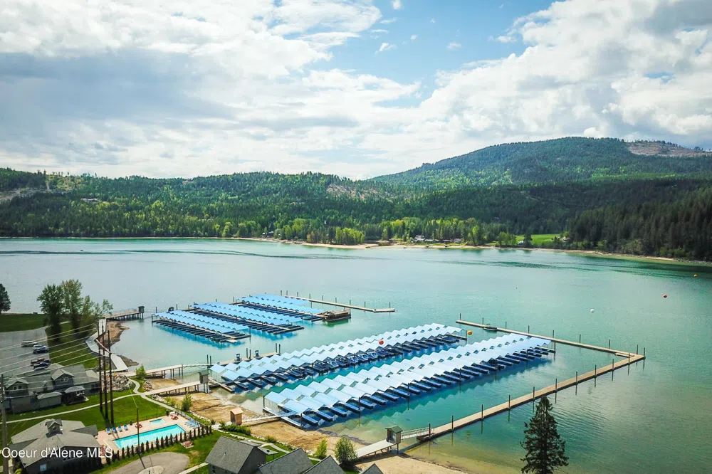 651 Dover Bay Parkway #102 Dover, ID 83825