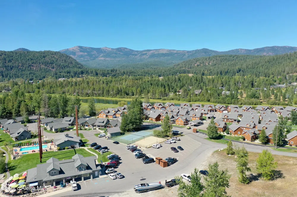 651 Dover Bay Parkway #102 Dover, ID 83825