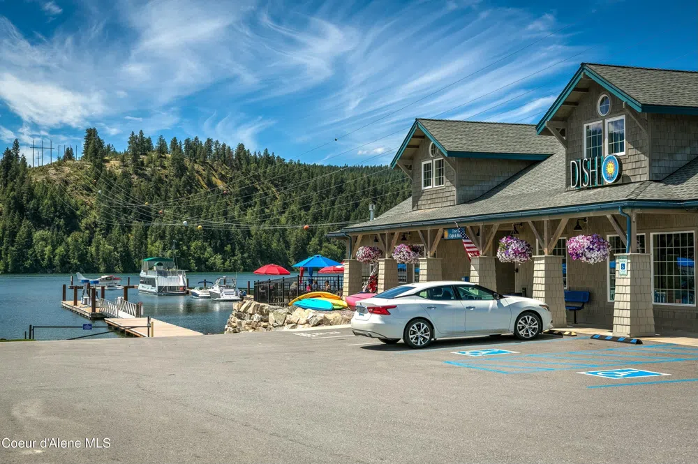 651 Dover Bay Parkway #102 Dover, ID 83825