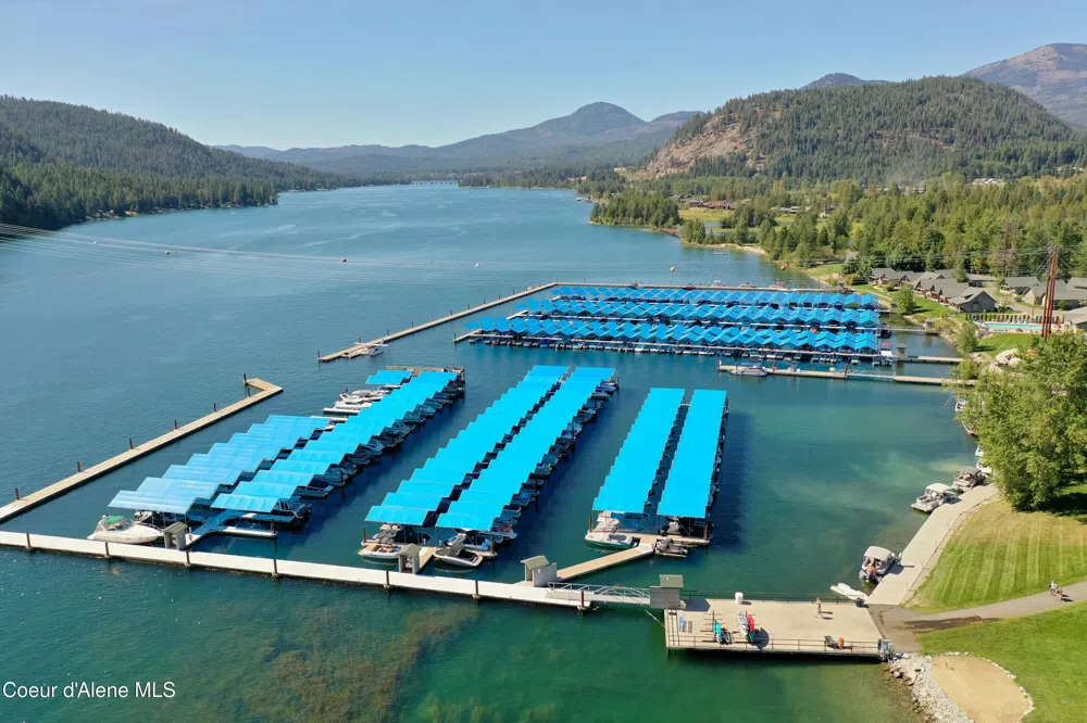 651 Dover Bay Parkway #102 Dover, ID 83825
