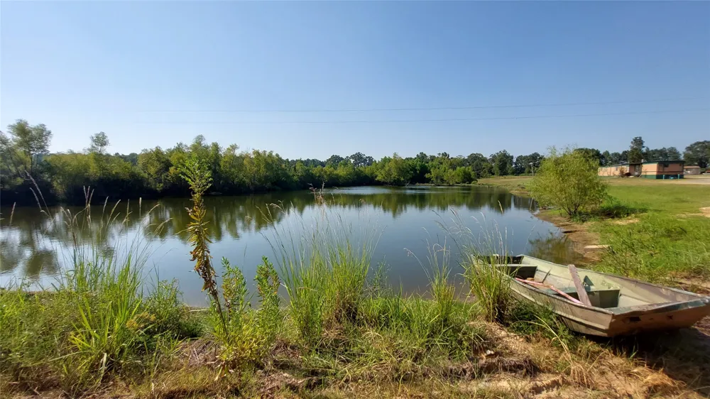 92 County Rd 4171 Maud, TX 75567