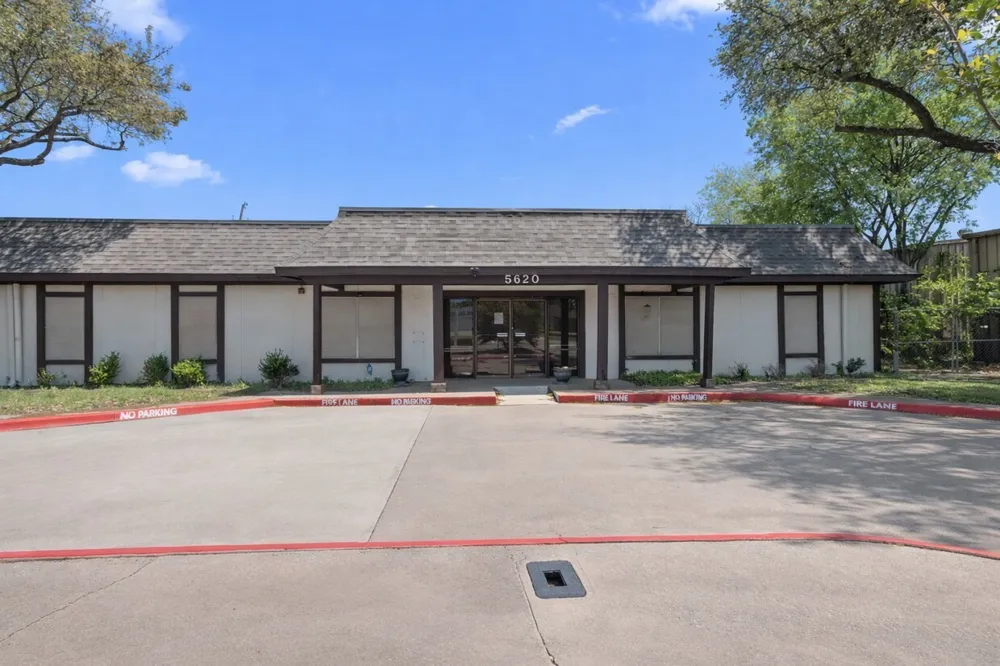 5620 Rowlett Road Rowlett, TX 75089