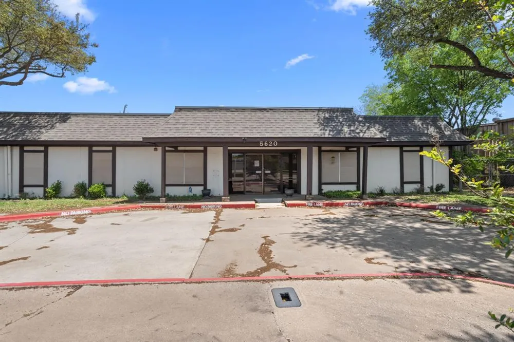 5620 Rowlett Road Rowlett, TX 75089
