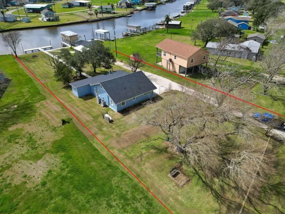 2426 Cr 297 Sargent, TX 77414