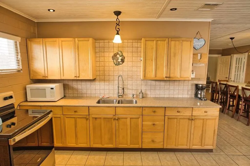 2426 Cr 297 Sargent, TX 77414