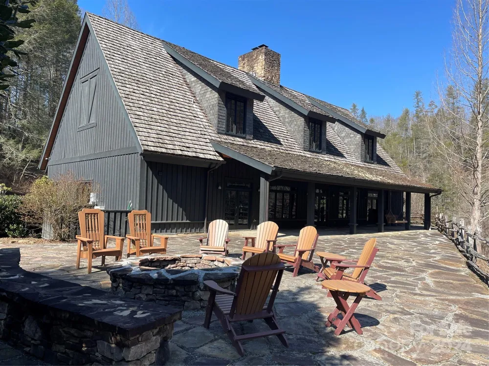 000 Bear River Lodge Trail #77 Marshall, NC 28753