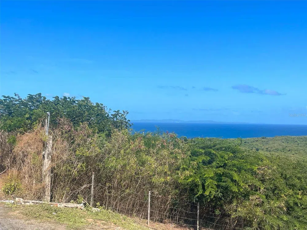 154 CALLE BASTIMIENTO Vieques, PR 00765