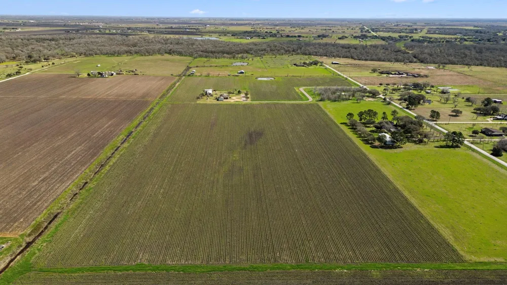 14914 County Road 272 East Bernard, TX 77435