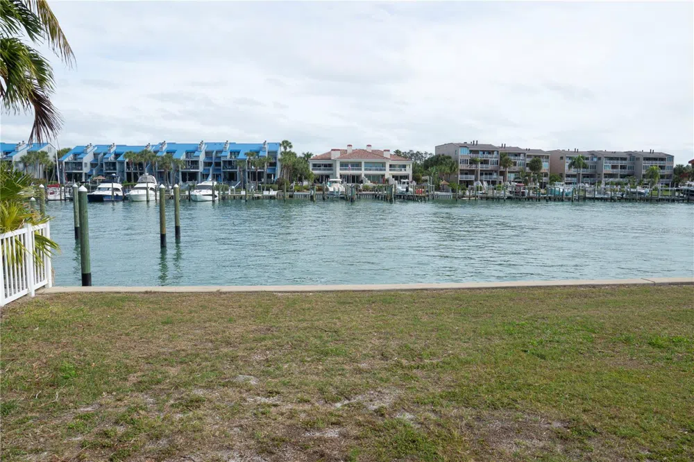 GALEON DRIVE Tierra Verde, FL 33715
