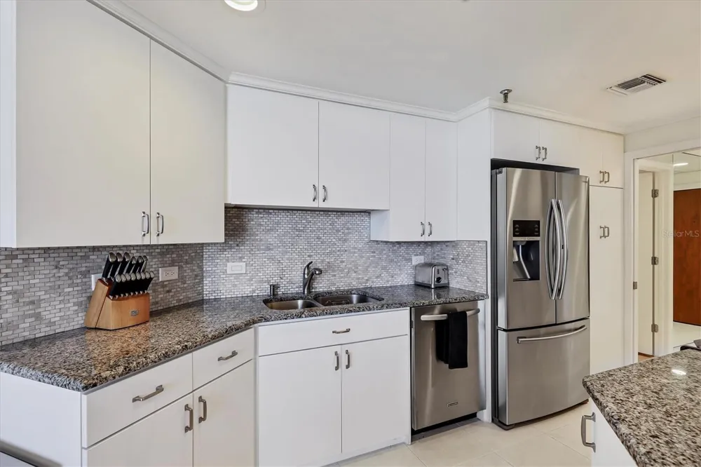 1211 GULF OF MEXICO DRIVE #405 Longboat Key, FL 34228